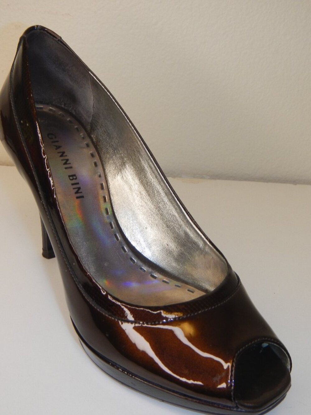 Gianni Bini Patent Peep Toe Heels Brown Platform Pumps Size 8